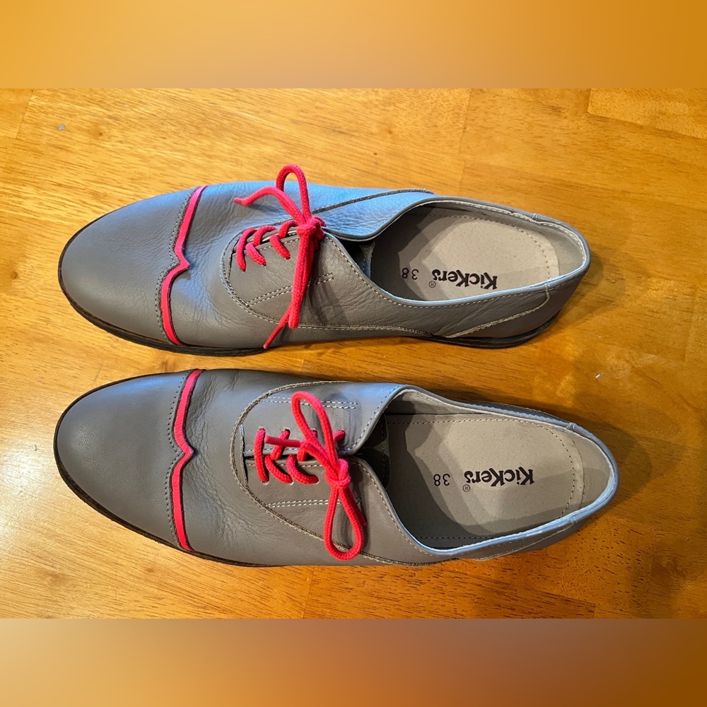 Kickers Gray and Red Oxford Derbys with Pink Red Laces